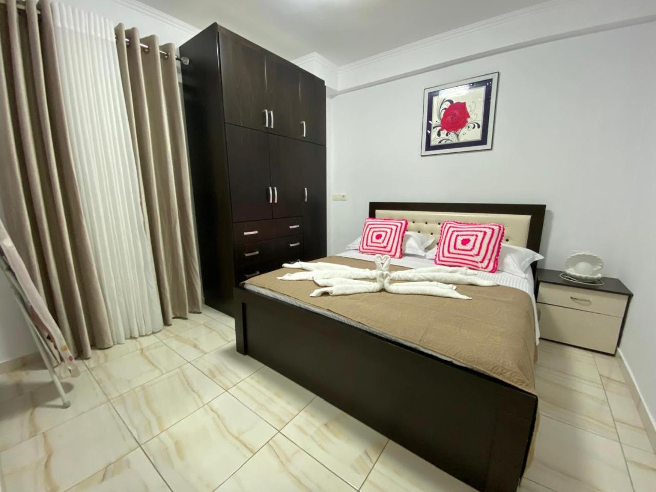 Olive Tree Apartment Sarande Ngoại thất bức ảnh