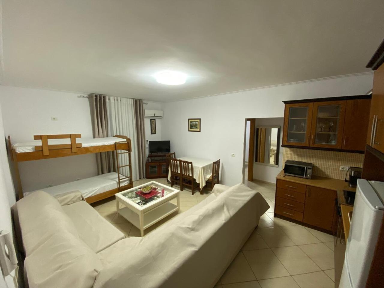 Olive Tree Apartment Sarande Ngoại thất bức ảnh