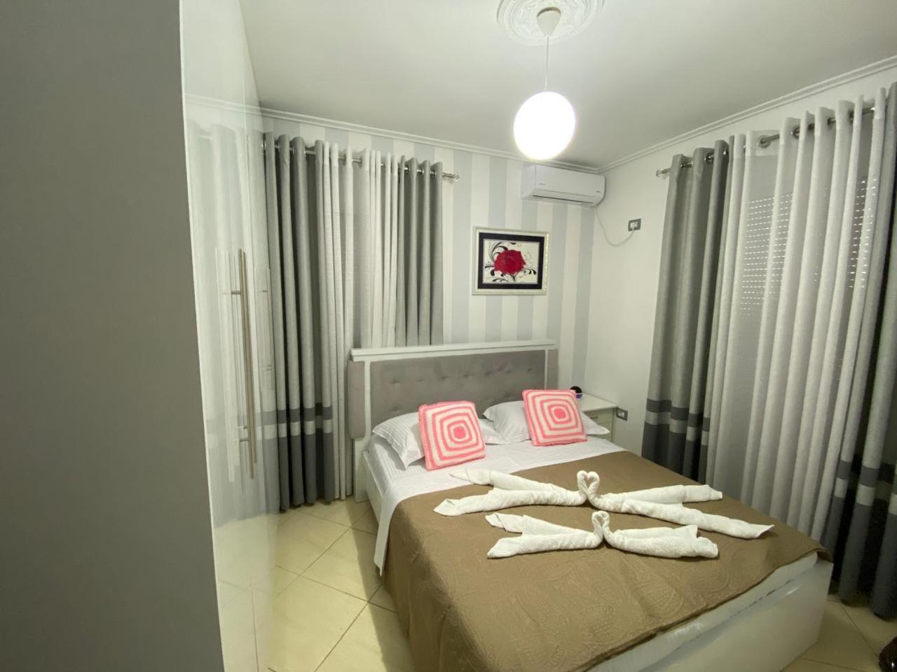 Olive Tree Apartment Sarande Ngoại thất bức ảnh