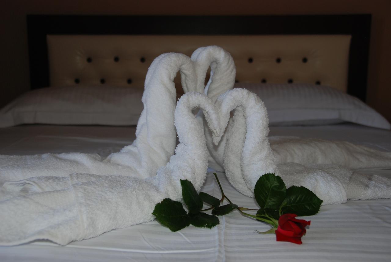 Olive Tree Apartment Sarande Ngoại thất bức ảnh